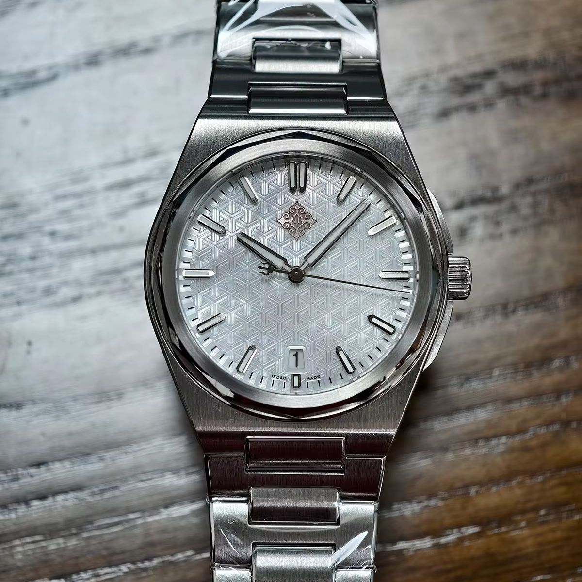 IX&DAO 2026 New Warrior 37mm M – Omega Watch Constellation recenzja i cena