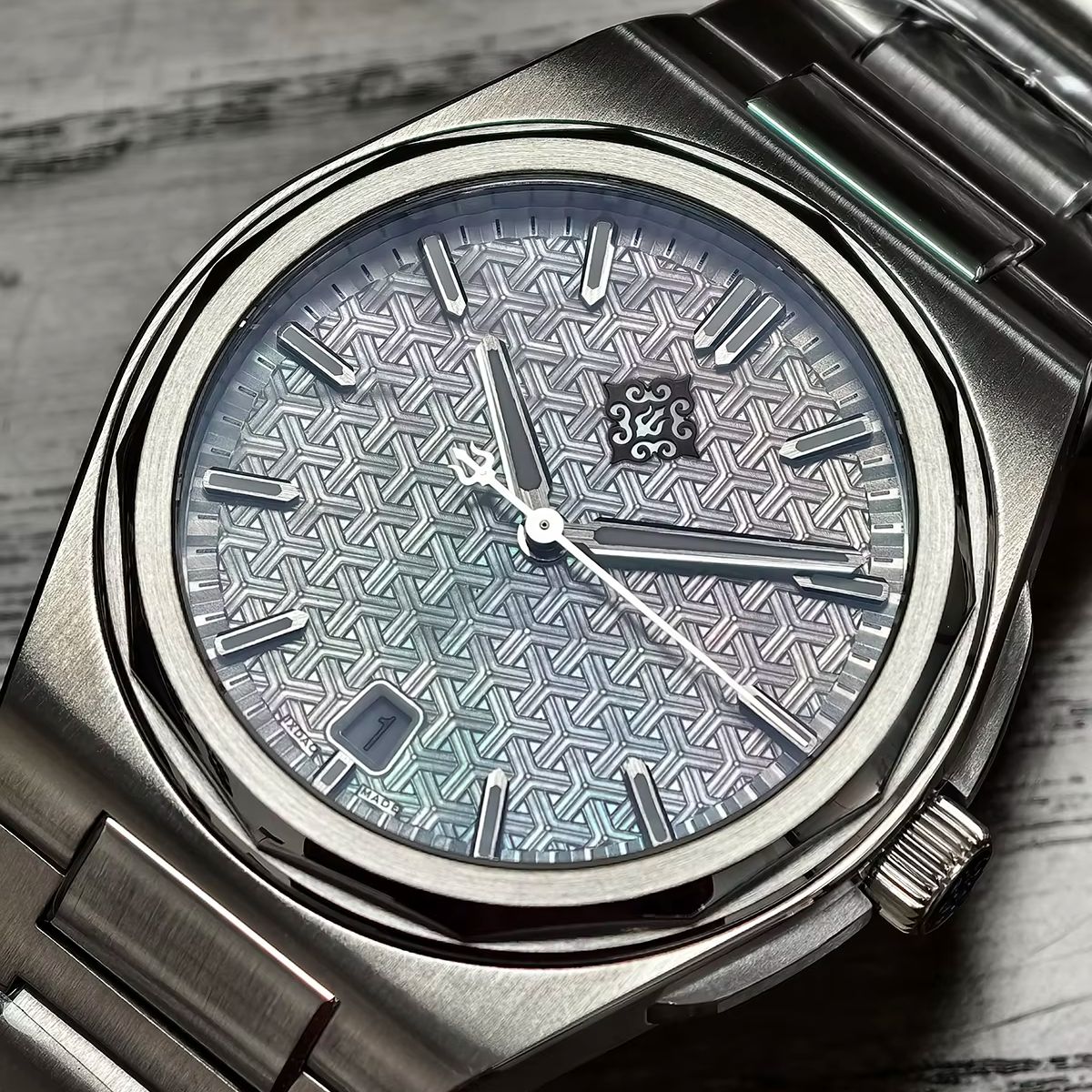 IX&DAO 2026 New Warrior 37mm M – Omega Watch Constellation recenzja i cena